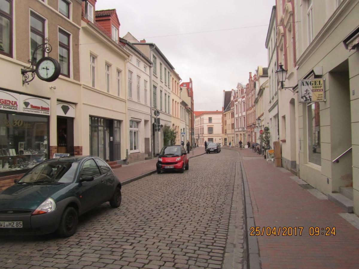 Altstadt Ferienwohnung Wismar Luaran gambar